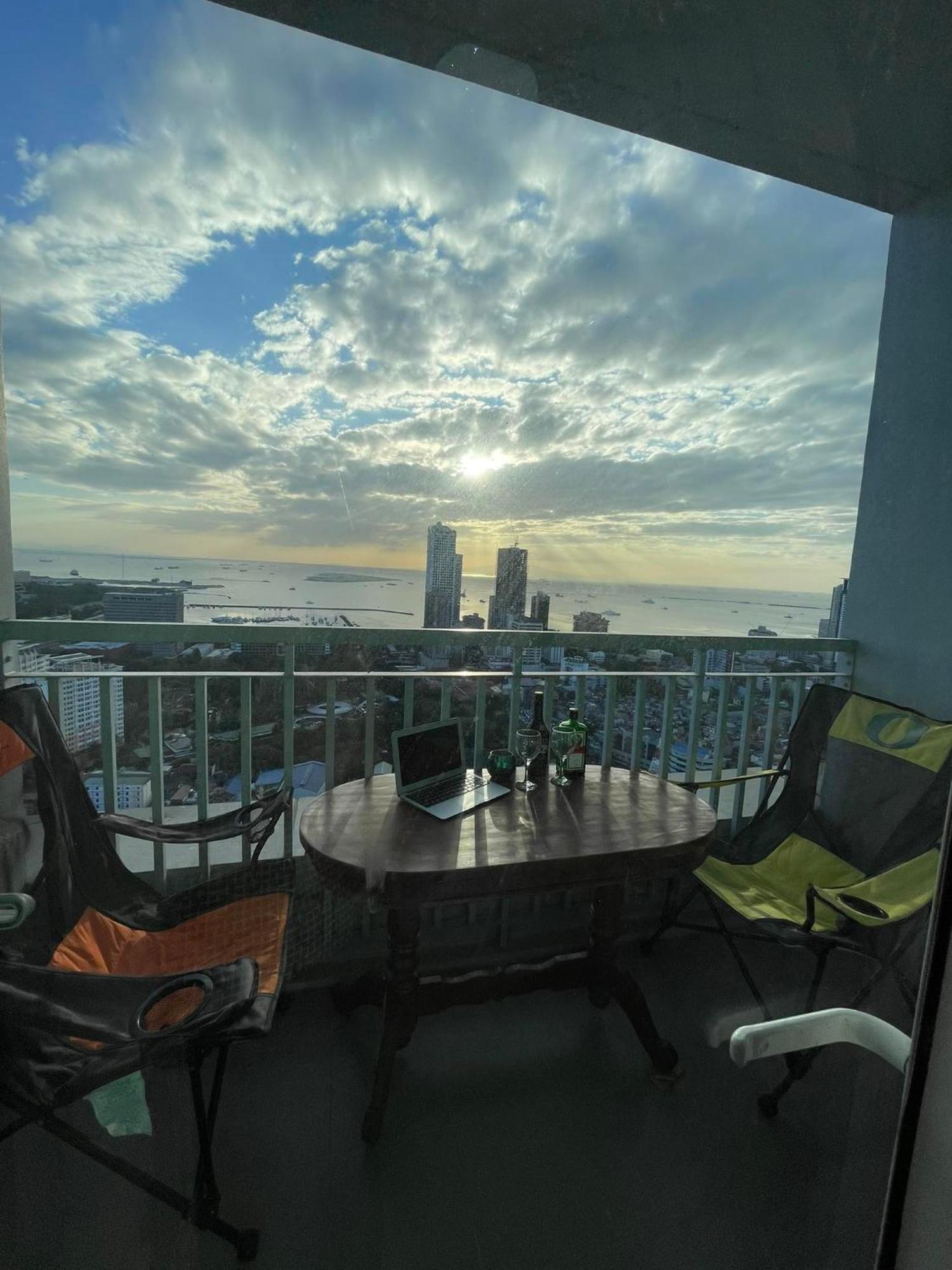 Green Residences Staycation By Pbyy มะนิลา ภายนอก รูปภาพ